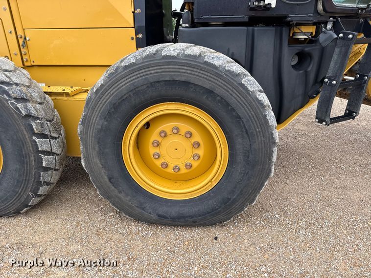image for item EX1997 2015 Caterpillar 12M3 motor grader