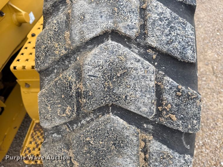 image for item EX1997 2015 Caterpillar 12M3 motor grader
