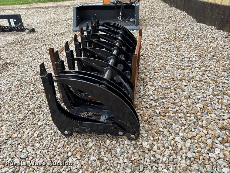 image for item EX2002 2026 Captok skid steer grapple bucket