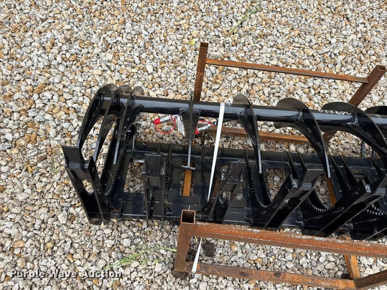 image for item EX2002 2026 Captok skid steer grapple bucket