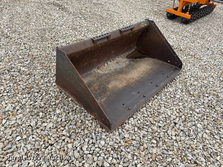 image for item EX2006 Skid steer bucket