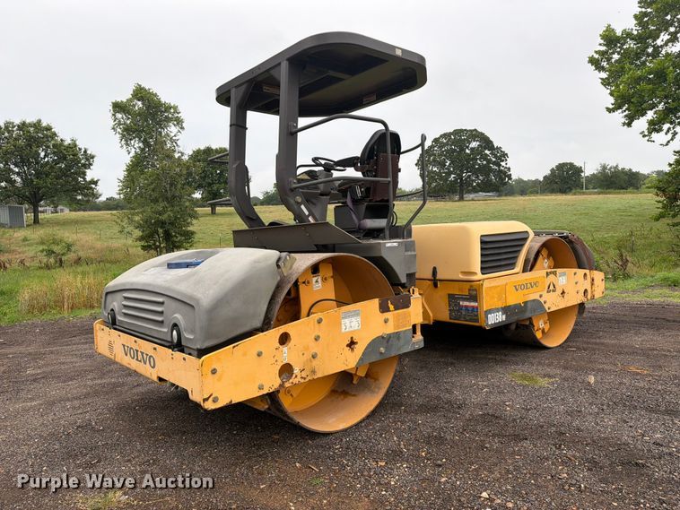 image for item EX2504 2010 Volvo DD138HF double drum vibratory roller