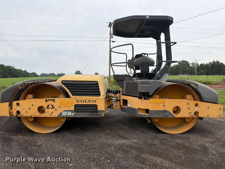 image for item EX2504 2010 Volvo DD138HF double drum vibratory roller