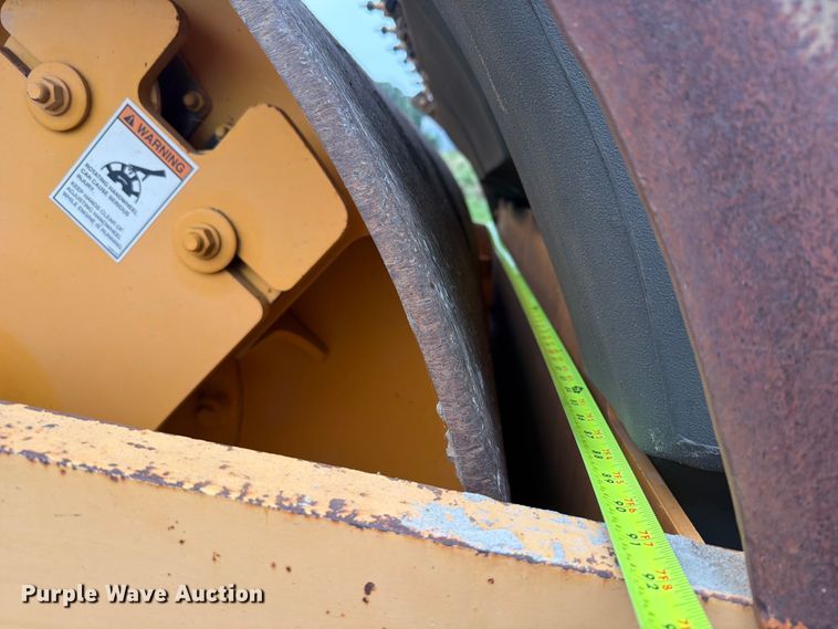 image for item EX2504 2010 Volvo DD138HF double drum vibratory roller