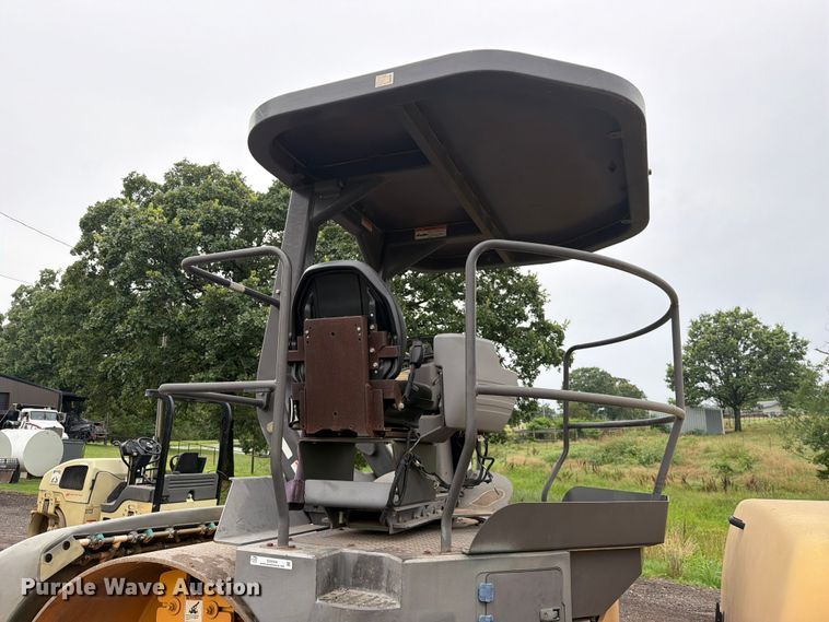 image for item EX2504 2010 Volvo DD138HF double drum vibratory roller