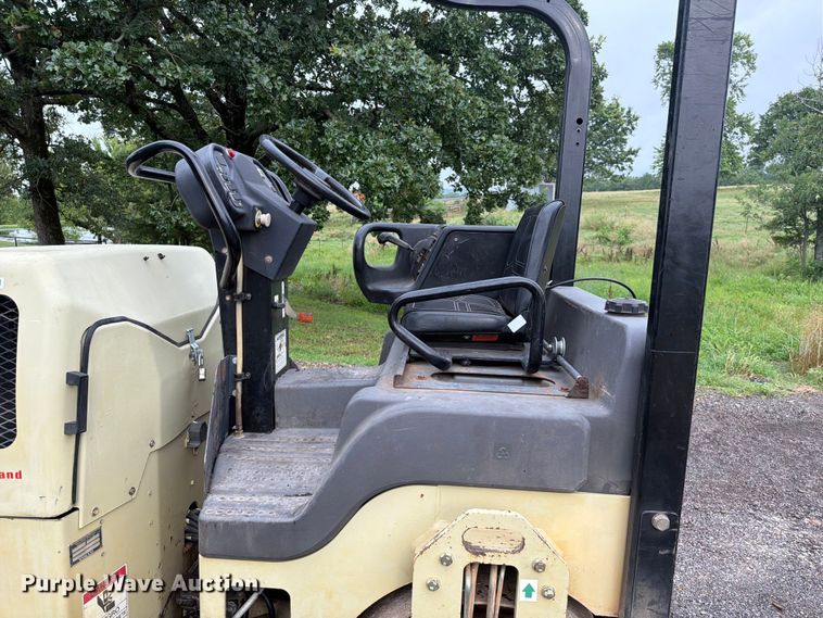image for item EX2505 Ingersoll Rand DD-29 double drum vibratory roller