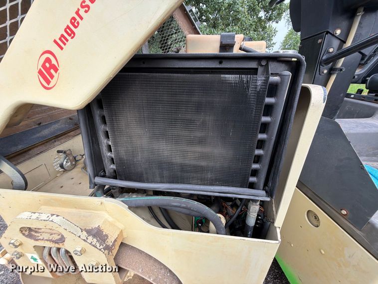 image for item EX2505 Ingersoll Rand DD-29 double drum vibratory roller