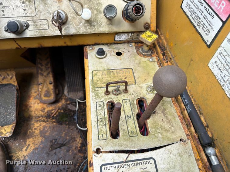 image for item EX3001 1978 Grove RT522 crane