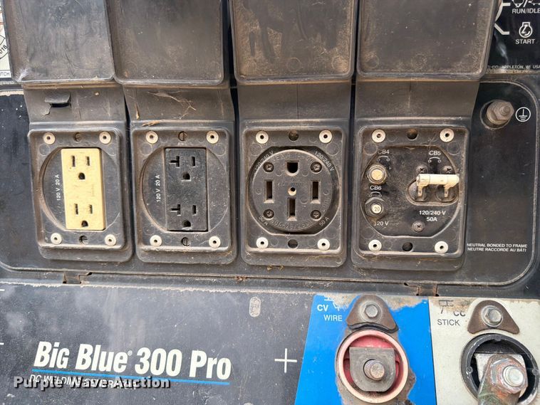 image for item EX3006 Miller Big Blue 300 Pro welder/generator