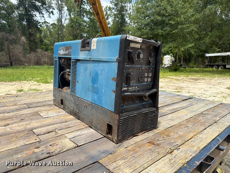 image for item EX3010 Miller Bobcat 225 welder/generator