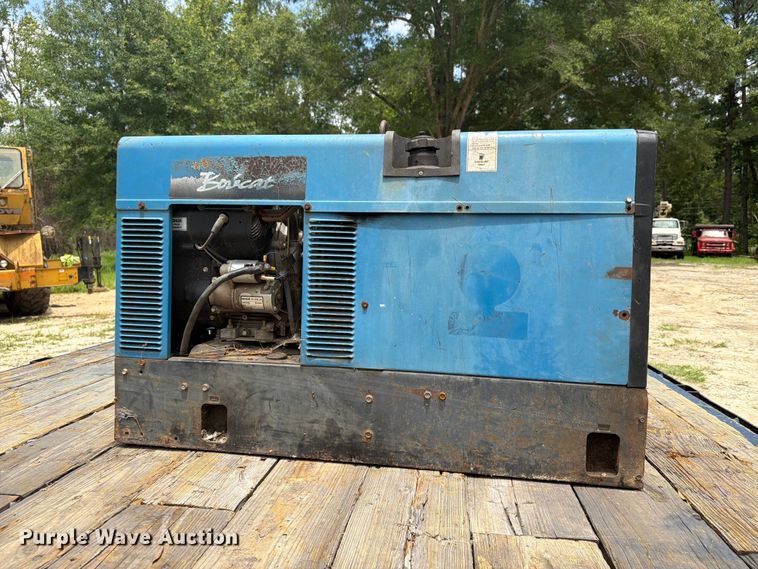 image for item EX3010 Miller Bobcat 225 welder/generator