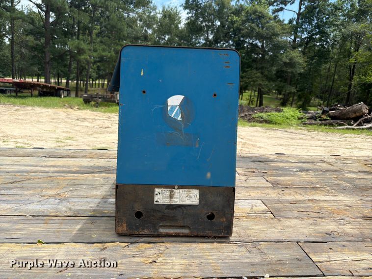 image for item EX3010 Miller Bobcat 225 welder/generator