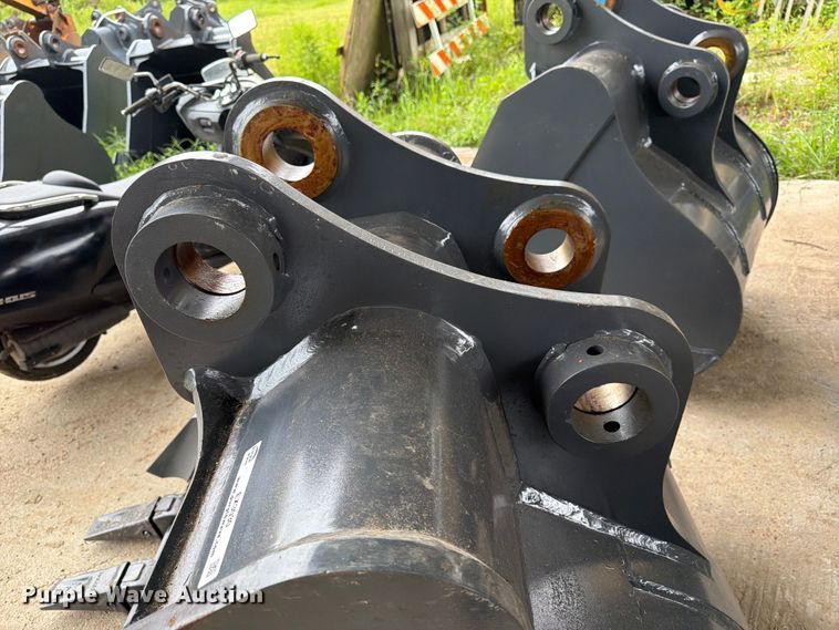 image for item EX3030 Smartcharm CAT320D excavator bucket