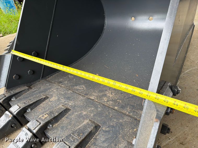 image for item EX3030 Smartcharm CAT320D excavator bucket