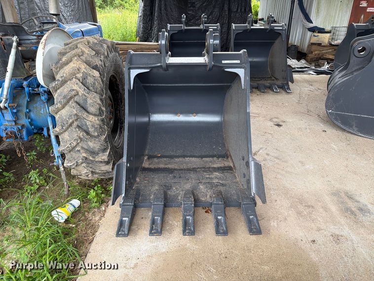 image for item EX3032 Smartcharm CAT320D excavator bucket