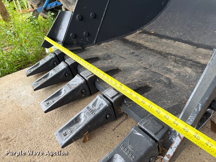 image for item EX3032 Smartcharm CAT320D excavator bucket