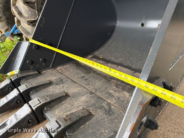 image for item EX3032 Smartcharm CAT320D excavator bucket