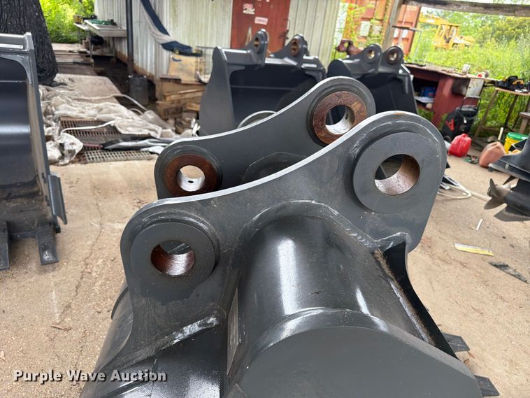 image for item EX3033 Smartcharm CAT320D excavator bucket