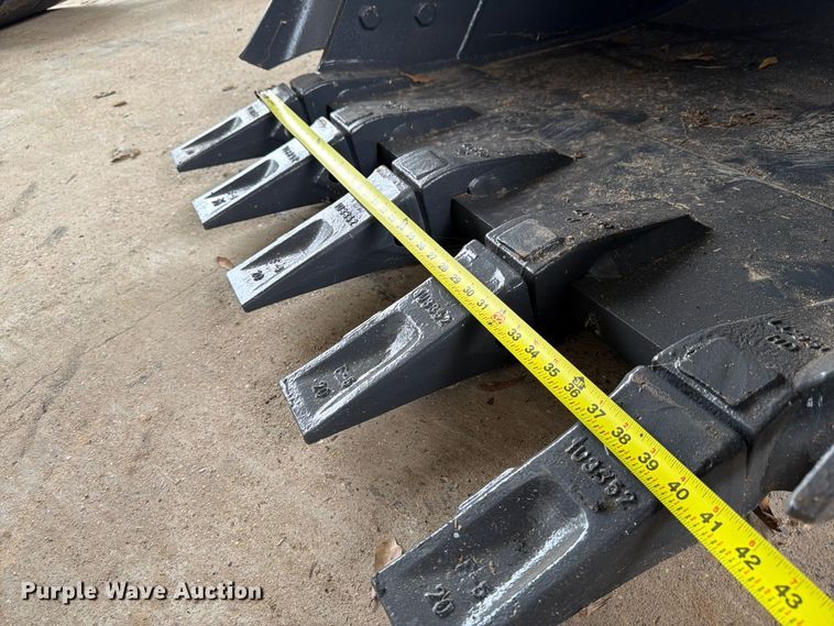 image for item EX3033 Smartcharm CAT320D excavator bucket