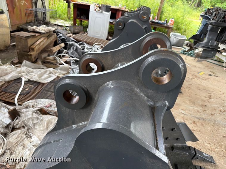 image for item EX3035 Smartcharm CAT320D excavator bucket