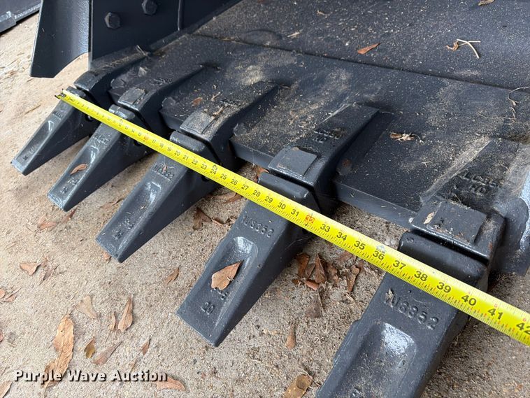 image for item EX3036 SmartCharm CAT320D excavator bucket