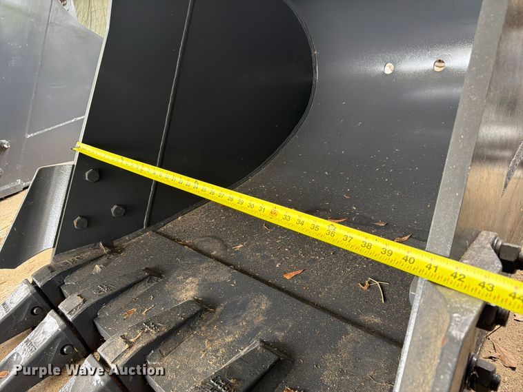 image for item EX3036 SmartCharm CAT320D excavator bucket