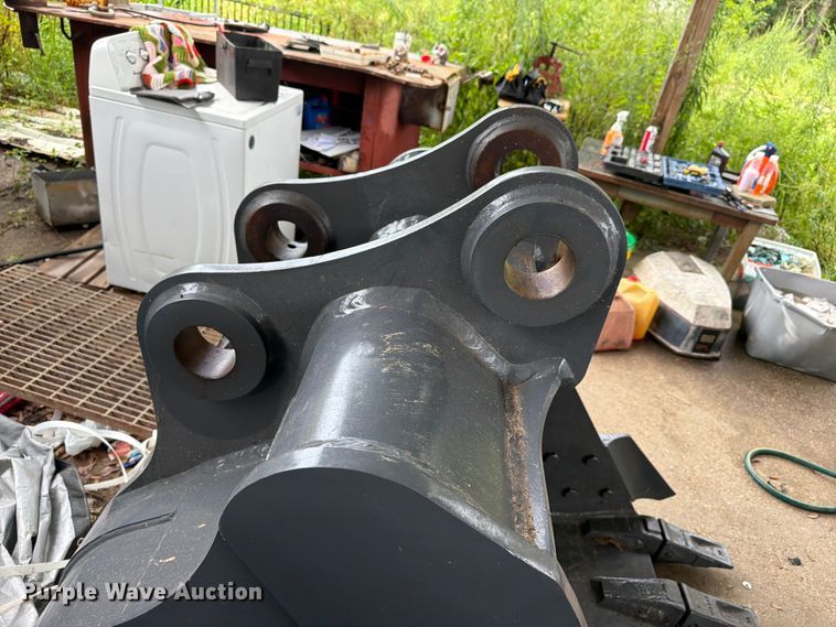 image for item EX3037 SmartCharm CAT320D excavator bucket