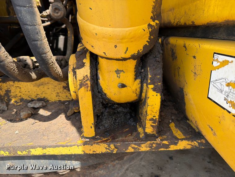 image for item EX3994 2011 Komatsu PC200LC-8 excavator