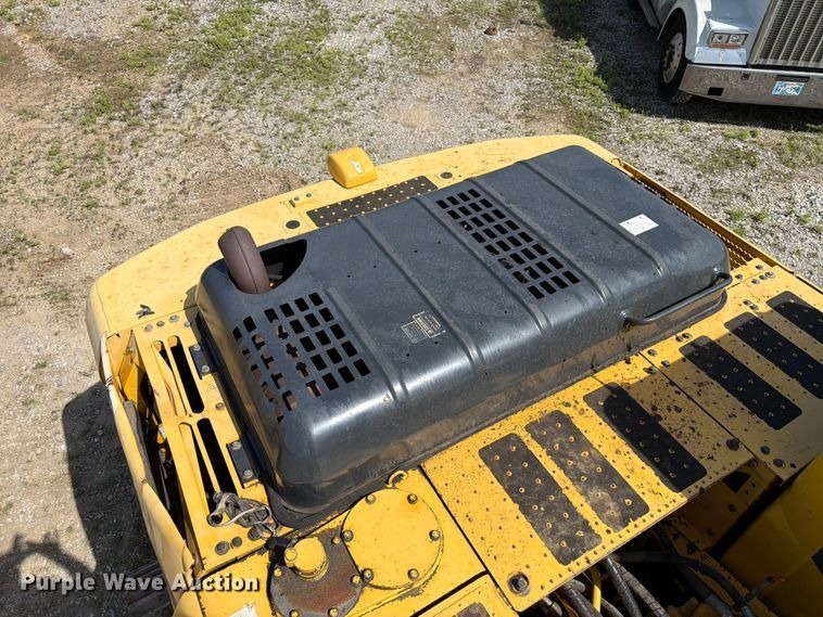 image for item EX3994 2011 Komatsu PC200LC-8 excavator
