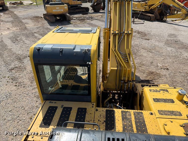 image for item EX3994 2011 Komatsu PC200LC-8 excavator