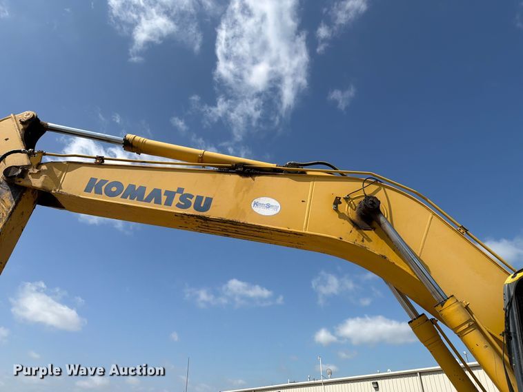image for item EX3994 2011 Komatsu PC200LC-8 excavator
