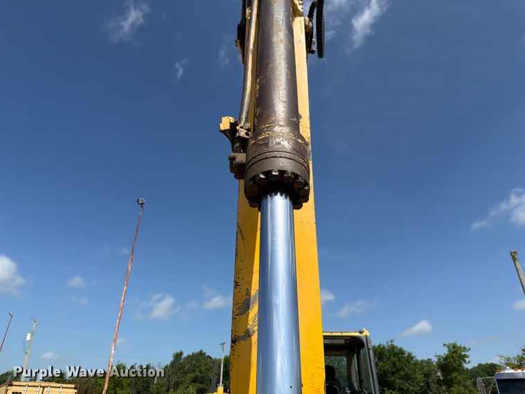 image for item EX3994 2011 Komatsu PC200LC-8 excavator