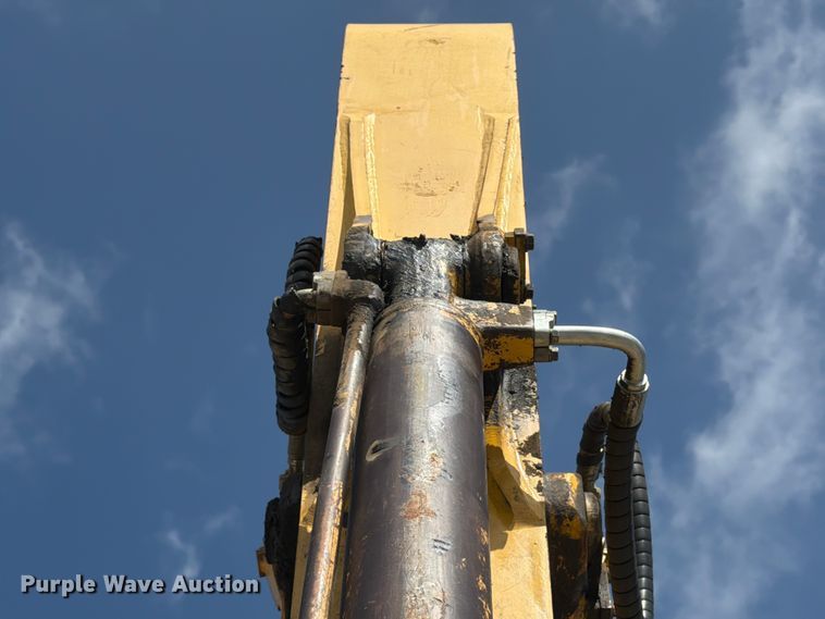 image for item EX3994 2011 Komatsu PC200LC-8 excavator