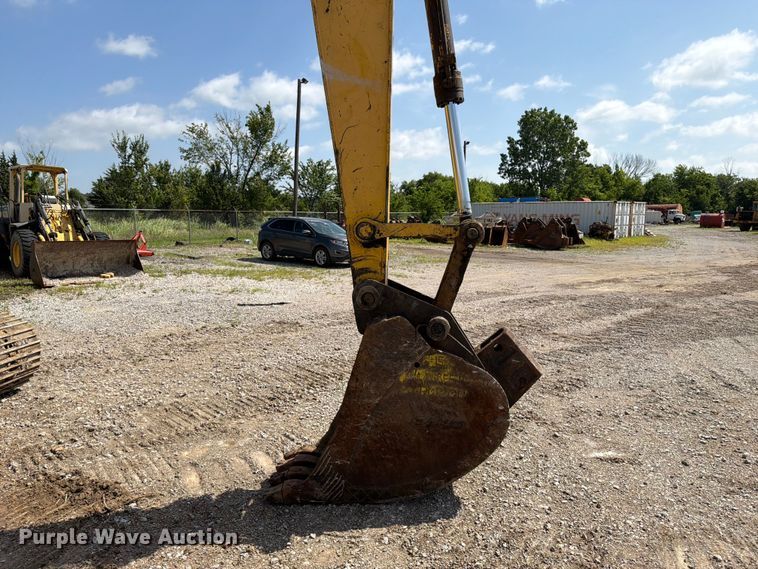 image for item EX3994 2011 Komatsu PC200LC-8 excavator