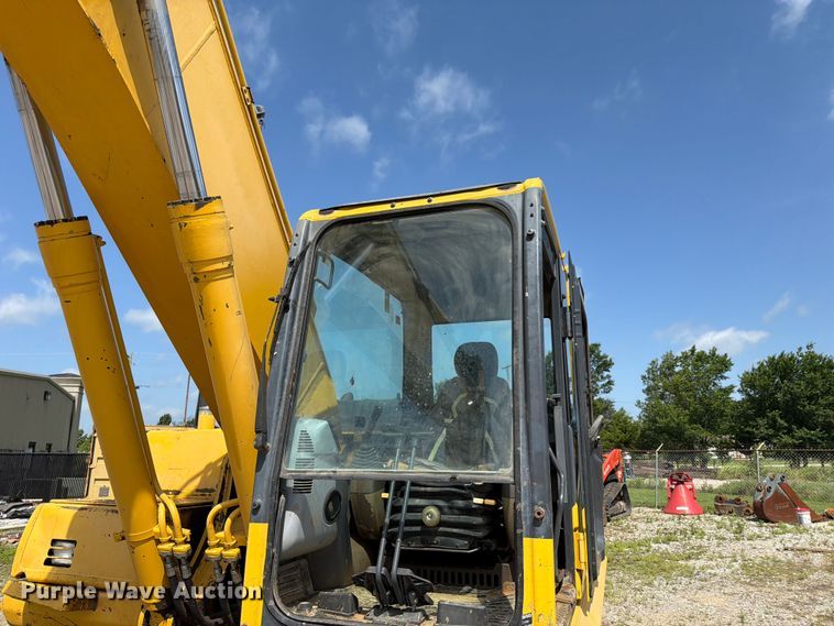 image for item EX3994 2011 Komatsu PC200LC-8 excavator