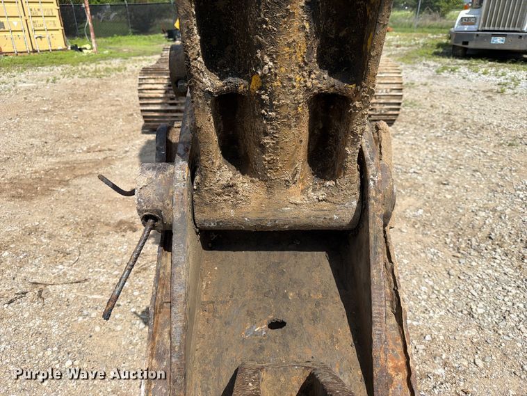 image for item EX3994 2011 Komatsu PC200LC-8 excavator