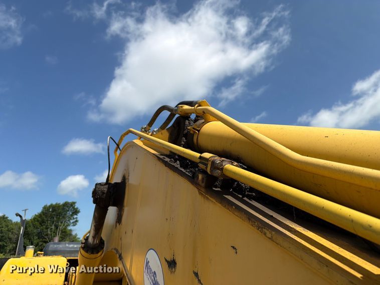 image for item EX3994 2011 Komatsu PC200LC-8 excavator