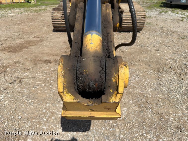 image for item EX3994 2011 Komatsu PC200LC-8 excavator