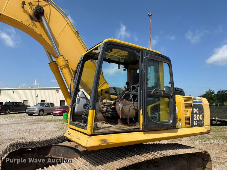 image for item EX3994 2011 Komatsu PC200LC-8 excavator