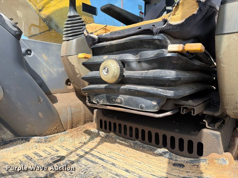 image for item EX3994 2011 Komatsu PC200LC-8 excavator