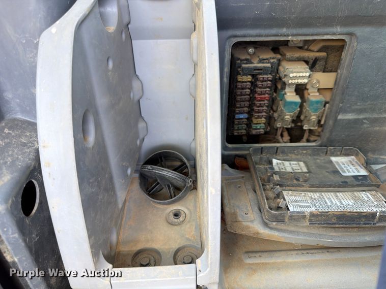 image for item EX3994 2011 Komatsu PC200LC-8 excavator