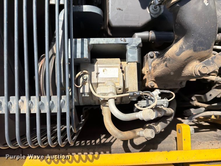 image for item EX3994 2011 Komatsu PC200LC-8 excavator