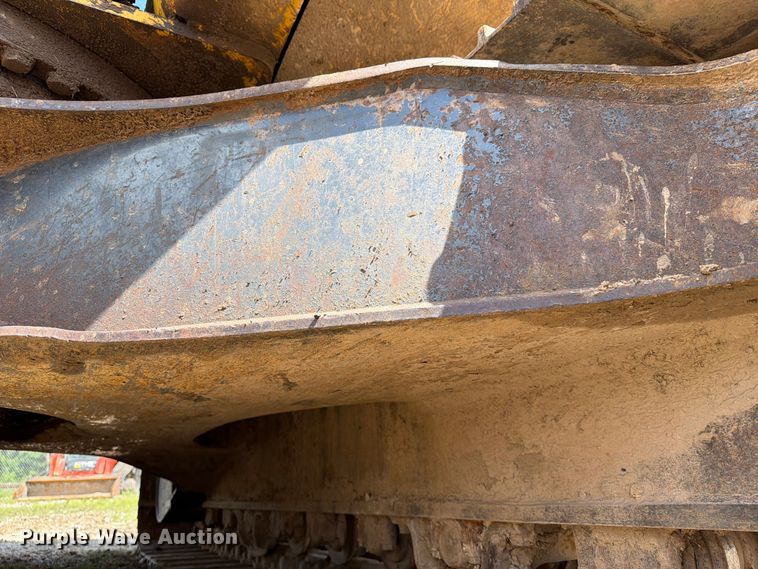 image for item EX3994 2011 Komatsu PC200LC-8 excavator