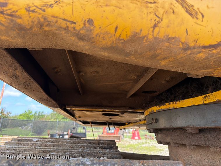 image for item EX3994 2011 Komatsu PC200LC-8 excavator