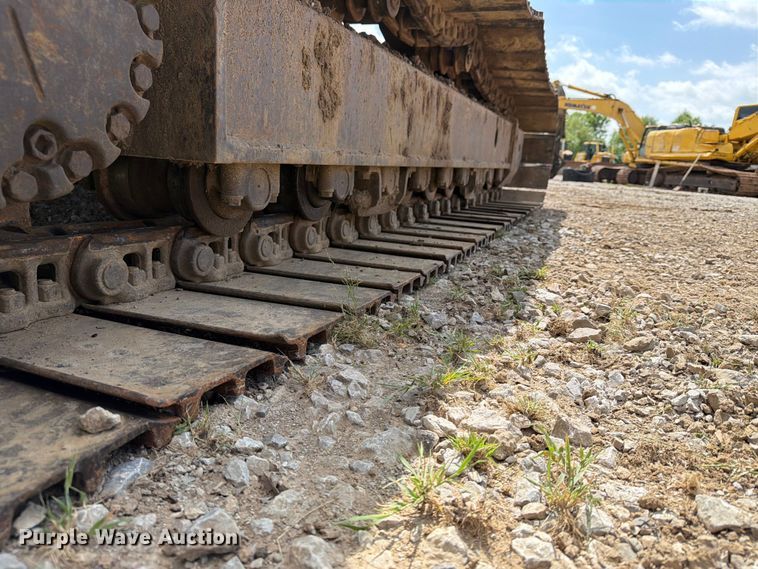 image for item EX3994 2011 Komatsu PC200LC-8 excavator