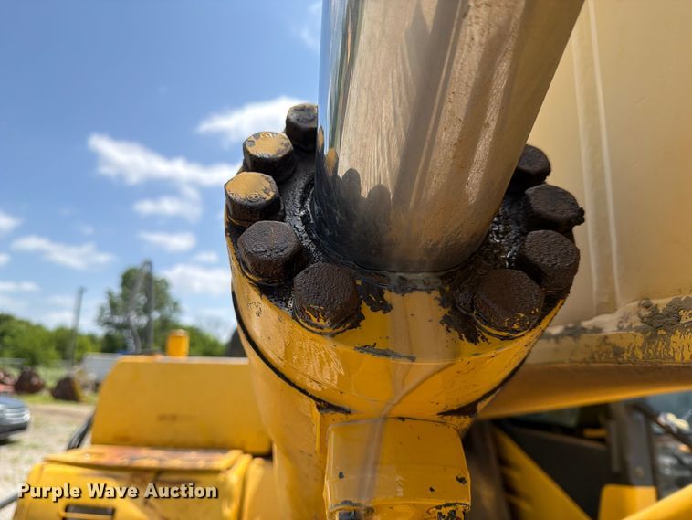 image for item EX3996 2006 Komatsu PC300LC-7L excavator