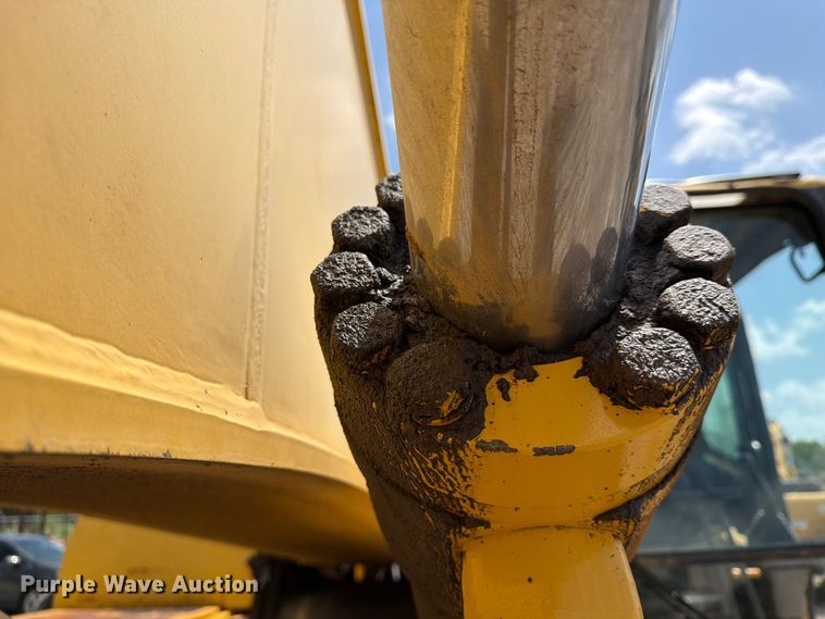 image for item EX3996 2006 Komatsu PC300LC-7L excavator