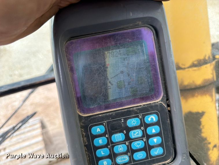 image for item EX3996 2006 Komatsu PC300LC-7L excavator