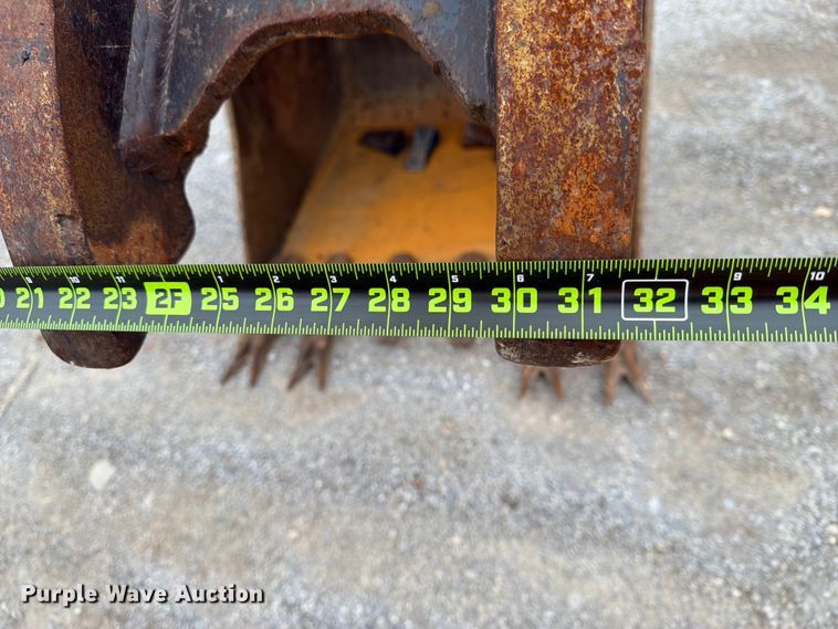 image for item EX3997 2012 Komatsu PC200LC-8 excavator