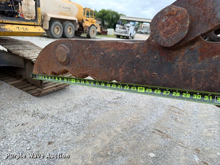 image for item EX3997 2012 Komatsu PC200LC-8 excavator